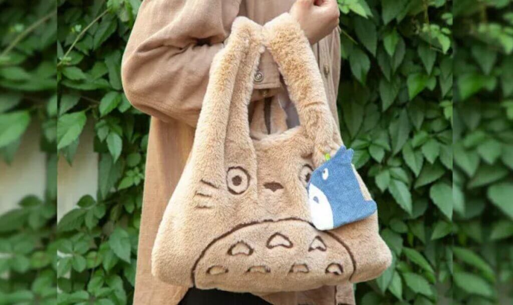 sac peluche totoro ghibli hiver